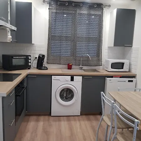 Дом отдыха Maison T2 500m De La Поджо-Меццана